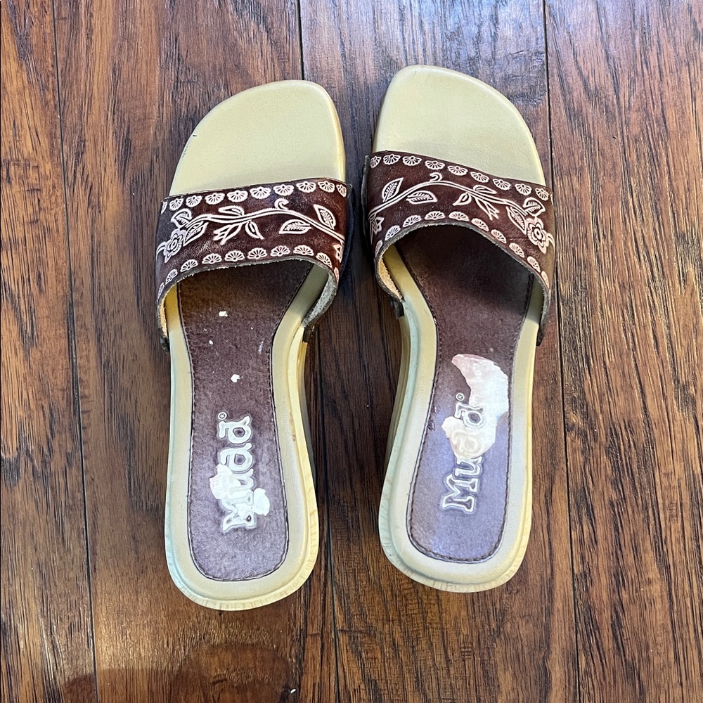 Rare Y2K tooled leather vintage Mudd wedge sandals - Picture 4 of 5
